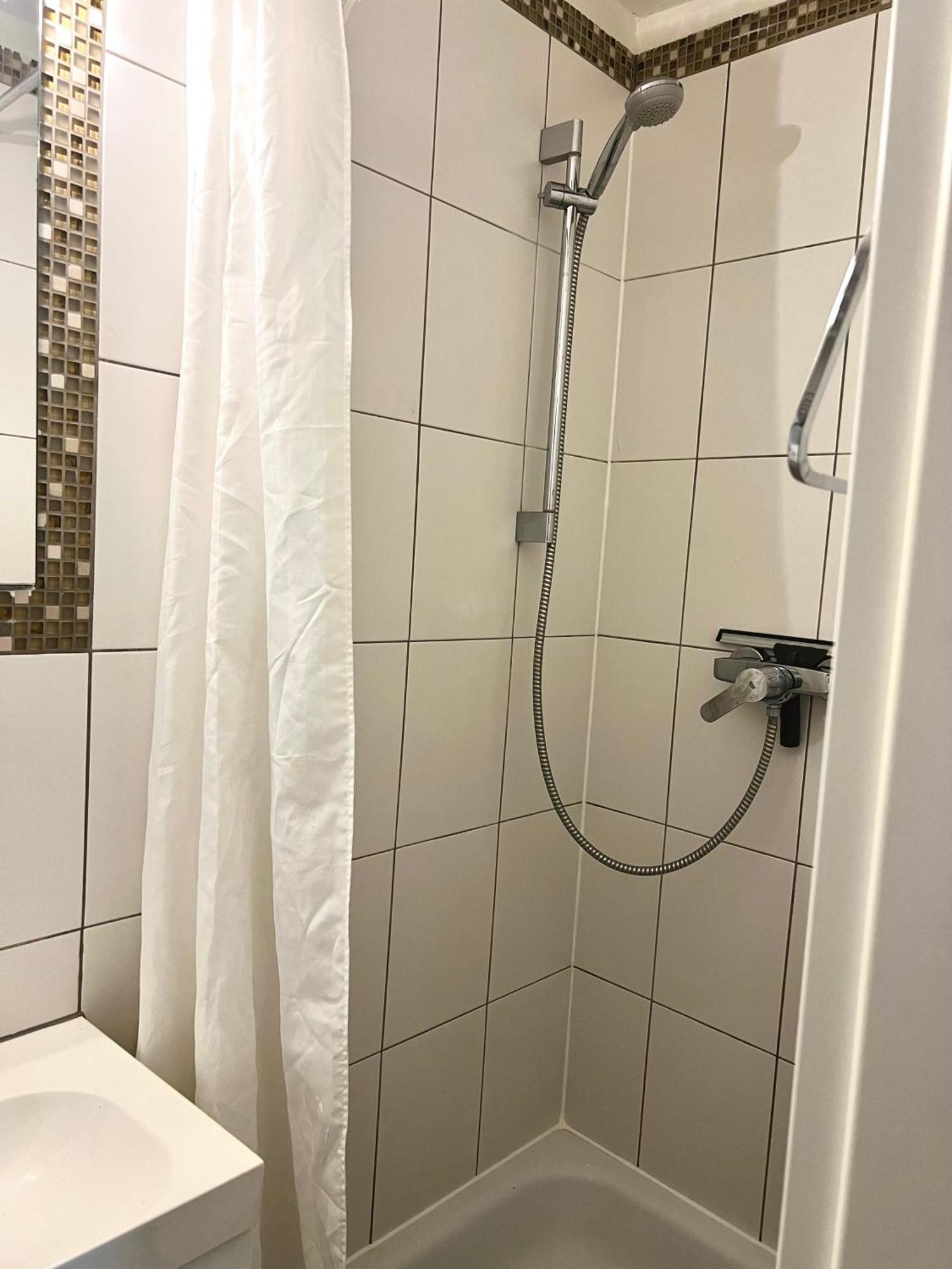 Terrassen-apartment-with-breakfast Hamburg-Harburg